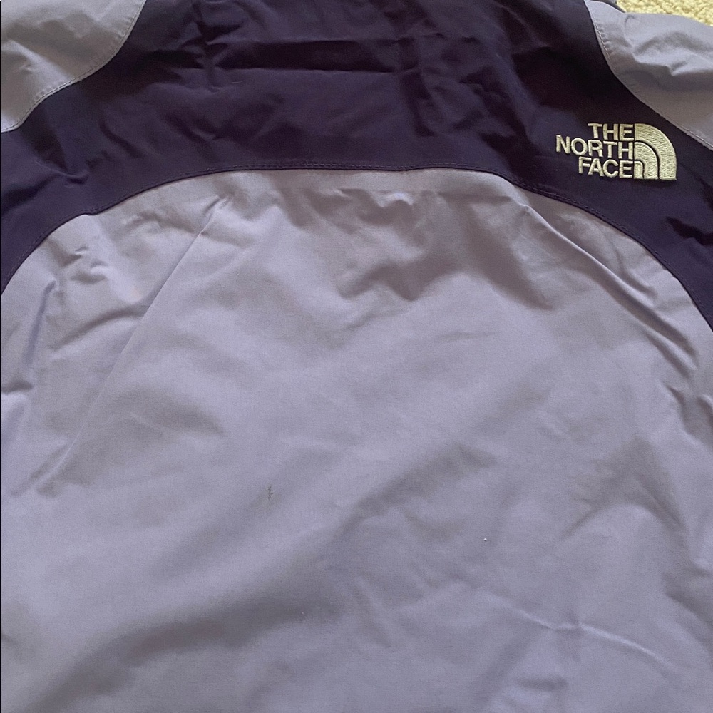 Girls north face jacket - Picture 8 of 8